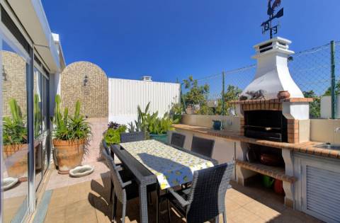 Moradia T2+1 em Cacela em Condomínio Fechado com Piscina