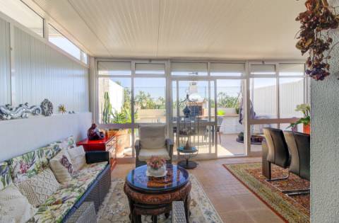 Moradia T2+1 em Cacela em Condomínio Fechado com Piscina