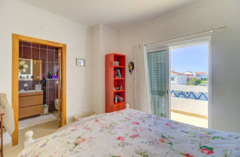 Moradia T2+1 em Cacela em Condomínio Fechado com Piscina