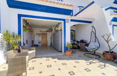 Moradia T2+1 em Cacela em Condomínio Fechado com Piscina