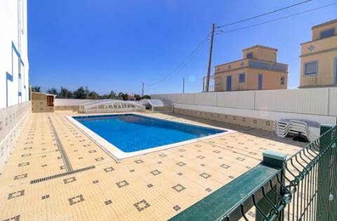 Moradia T2+1 em Cacela em Condomínio Fechado com Piscina