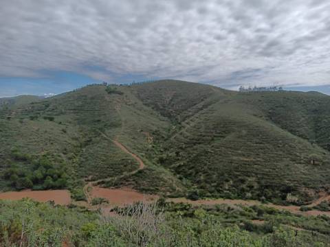 Propriedade Exclusiva na Barragem do Funcho - Terreno Único com Ancoradouro Privativo