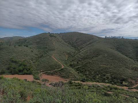 Propriedade Exclusiva na Barragem do Funcho - Terreno Único com Ancoradouro Privativo