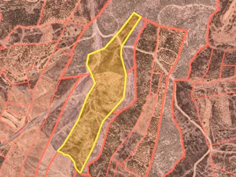 TERRENO COM 57.240 M2 - COM DOIS FUROS DE ÁGUA - PROXIMO A BARRAGEM DO BELICHE - SENTINELA - CASTRO MARIM - ALGARVE