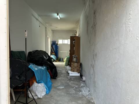 Moradia térrea T3 no centro de Moncarapacho com garagem!