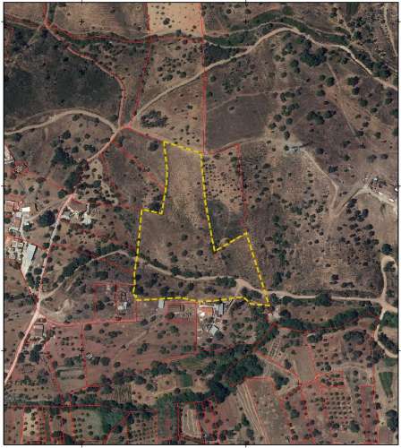 Terreno com 19990 m2 com área total de construção de 1587.62m2