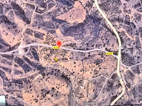 TERRENO RUSTICO COM 23.320 M2 - COM MUITAS ÁRVORES - ACESSO POR ASFALTO - PRÓXIMO A CORTE VELHA - ODELEITE - CASTRO MARIM - ALGARVE