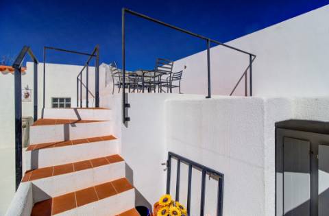 Duplex de Charme em Mosteiro Histórico com Terraço e Vista para o Castelo