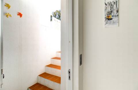 Duplex de Charme em Mosteiro Histórico com Terraço e Vista para o Castelo