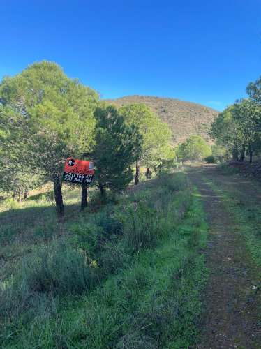 TERRENO COM 59.680 M² - COM POSSIBILIDADE DE CONSTRUÇÃO - HABITAÇÃO E/OU TURISMO - PRÓXIMO A CORTE VELHA - ODELEITE - CASTRO MARIM - ALGARVE