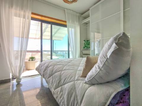 Penthouse de Prestígio com Terraço Panorâmico e Vista Rio e Mar | Vila Real de Santo António