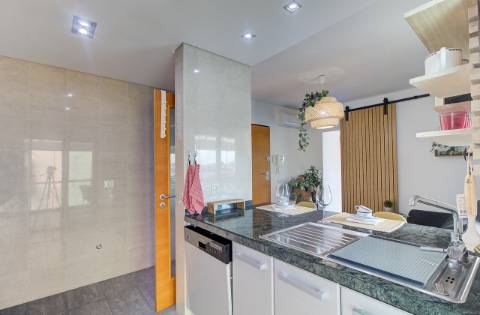 Penthouse de Prestígio com Terraço Panorâmico e Vista Rio e Mar | Vila Real de Santo António