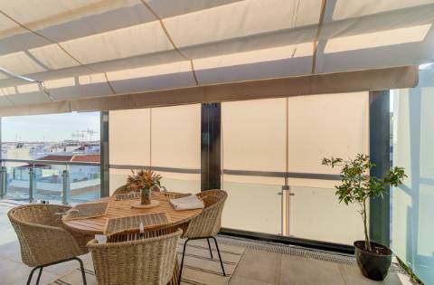 Penthouse de Prestígio com Terraço Panorâmico e Vista Rio e Mar | Vila Real de Santo António