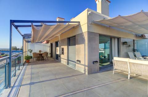 Penthouse de Prestígio com Terraço Panorâmico e Vista Rio e Mar | Vila Real de Santo António
