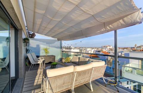 Penthouse de Prestígio com Terraço Panorâmico e Vista Rio e Mar | Vila Real de Santo António