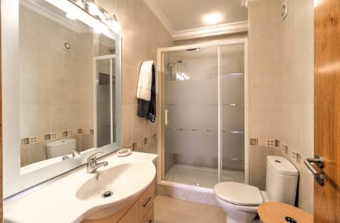 Duplex de prestígio com garagem privativa e vista rio - Vila Real de Santo António