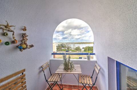 Duplex de prestígio com garagem privativa e vista rio - Vila Real de Santo António