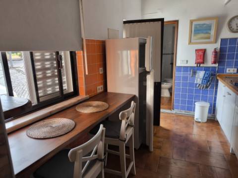 MORADIA T1 - ARRENDAMENTO ANUAL - NO CENTRO DA ALDEIA DO AZINHAL EM CASTRO MARIM - ALGARVE