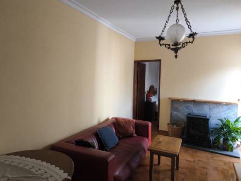 MORADIA T1 - ARRENDAMENTO ANUAL - NO CENTRO DA ALDEIA DO AZINHAL EM CASTRO MARIM - ALGARVE