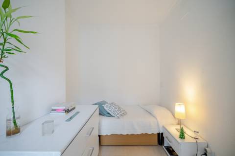 Apartamento T3 Transformado em T2 e T1 - VRSA