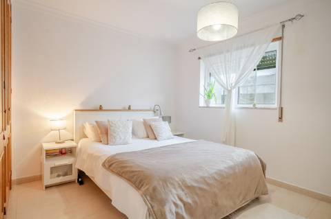 Apartamento T3 Transformado em T2 e T1 - VRSA