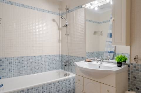 Apartamento T3 Transformado em T2 e T1 - VRSA