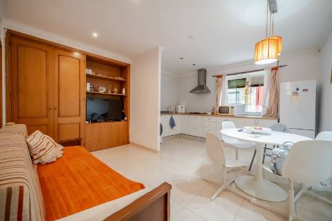 Apartamento T3 Transformado em T2 e T1 - VRSA