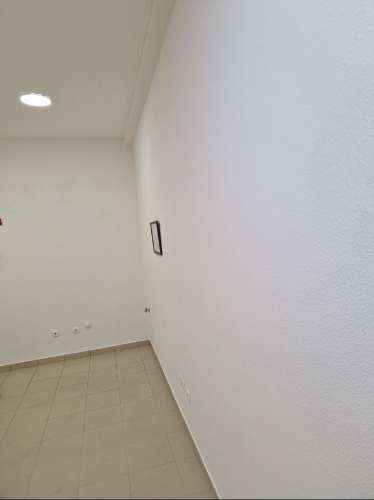 Loja em Monte Gordo - 400m da Praia