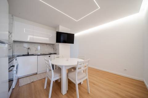 Apartamento T1+1 - Monte Gordo - 500m da Praia