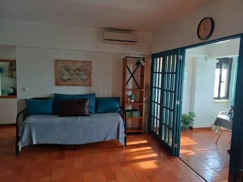 Apartamento T1 c/Elevador