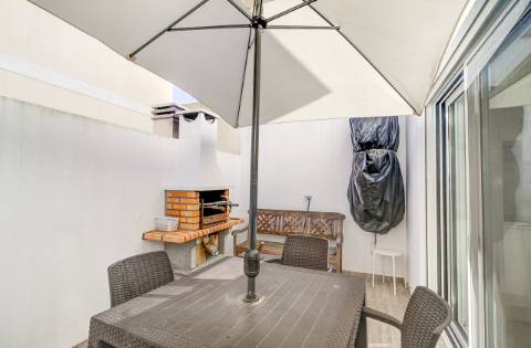 Moradia T2 para Arrendamento Sazonal | 15 de Setembro de 2026 a 15 de Junho de 2027