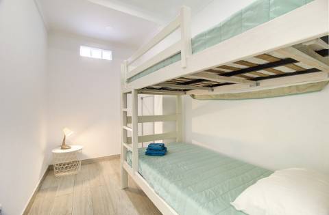 Moradia T2 para Arrendamento Sazonal | 15 de Setembro de 2026 a 15 de Junho de 2027