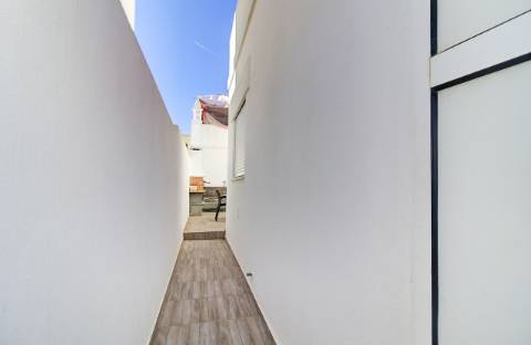 Moradia T2 para Arrendamento Sazonal | 15 de Setembro de 2026 a 15 de Junho de 2027