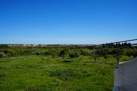 Andar de Moradia T2 + 1 - Lota, Manta Rota