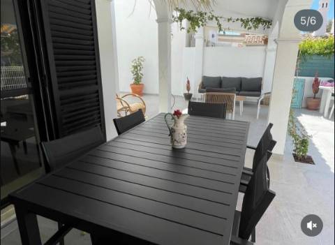 Moradia V2+2 Manta Rota com Piscina situada a 800 mts da Praia para Arrendamento Sazonal de Outubro a Maio