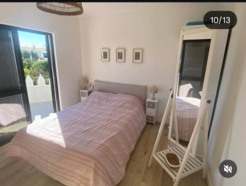 Moradia V2+2 Manta Rota com Piscina situada a 800 mts da Praia para Arrendamento Sazonal de Outubro a Maio