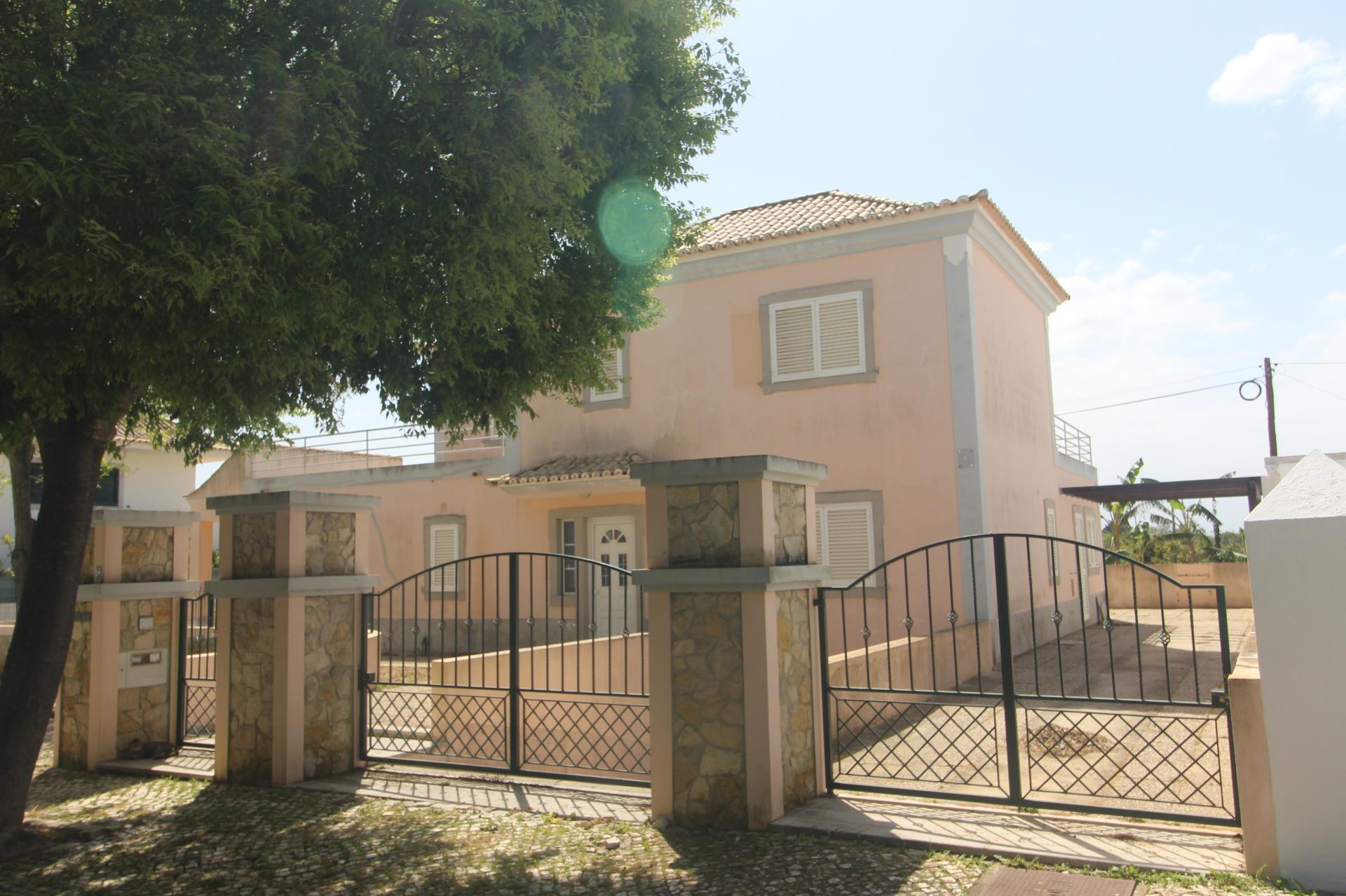 Quinta da Foz, Moradia Isolada.