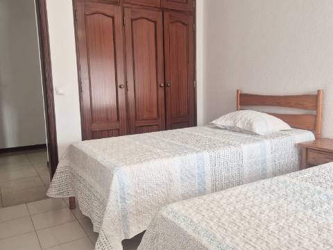 Apartamento T3 para arrendamento anual em Vila Real de Santo António