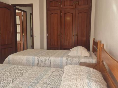 Apartamento T3 para arrendamento anual em Vila Real de Santo António