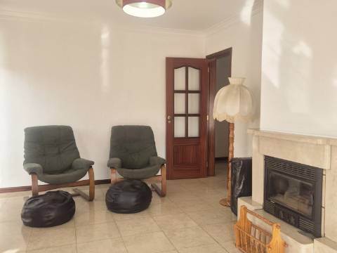 Apartamento T3 para arrendamento anual em Vila Real de Santo António
