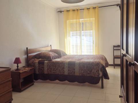 Apartamento T3 para arrendamento anual em Vila Real de Santo António