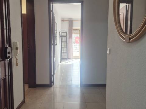Apartamento T3 para arrendamento anual em Vila Real de Santo António