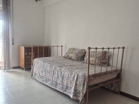 Apartamento T3 para arrendamento anual em Vila Real de Santo António