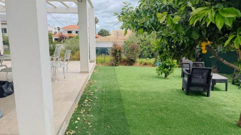Moradia T3 com Pátio e Piscina em Quinta do Sobral, Castro Marim