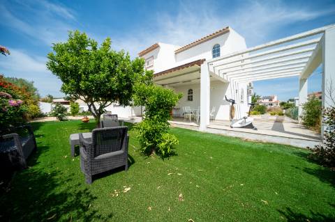 Moradia T3 com Pátio e Piscina em Quinta do Sobral, Castro Marim