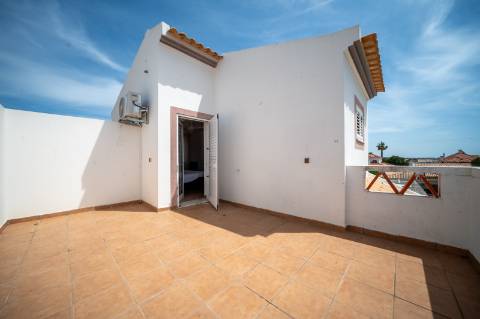 Moradia T3 com Pátio e Piscina em Quinta do Sobral, Castro Marim