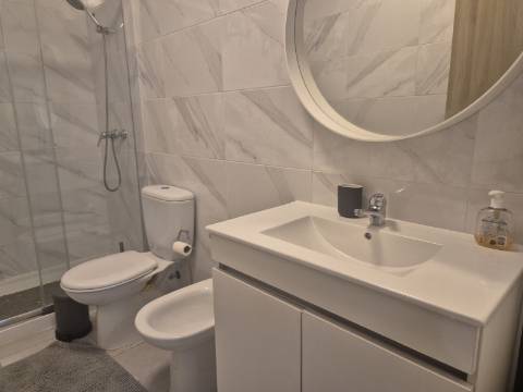 Apartamento T1 com elevador