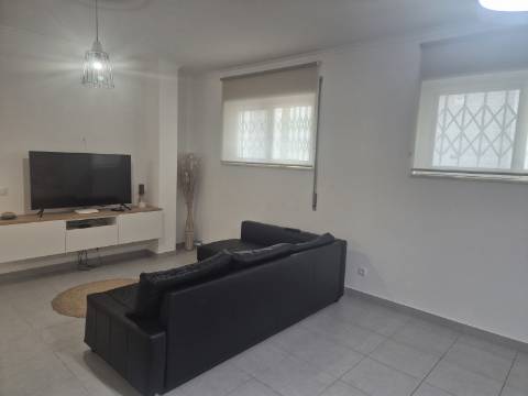 Apartamento T1 com elevador