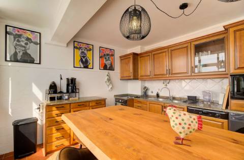 Apartamento T2 com vistas panorâmicas sobre o rio e o oceano