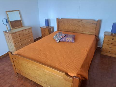 Casa Térrea T2 mobilada com vista sob o Rio Guadiana para Arrendamento Anual.